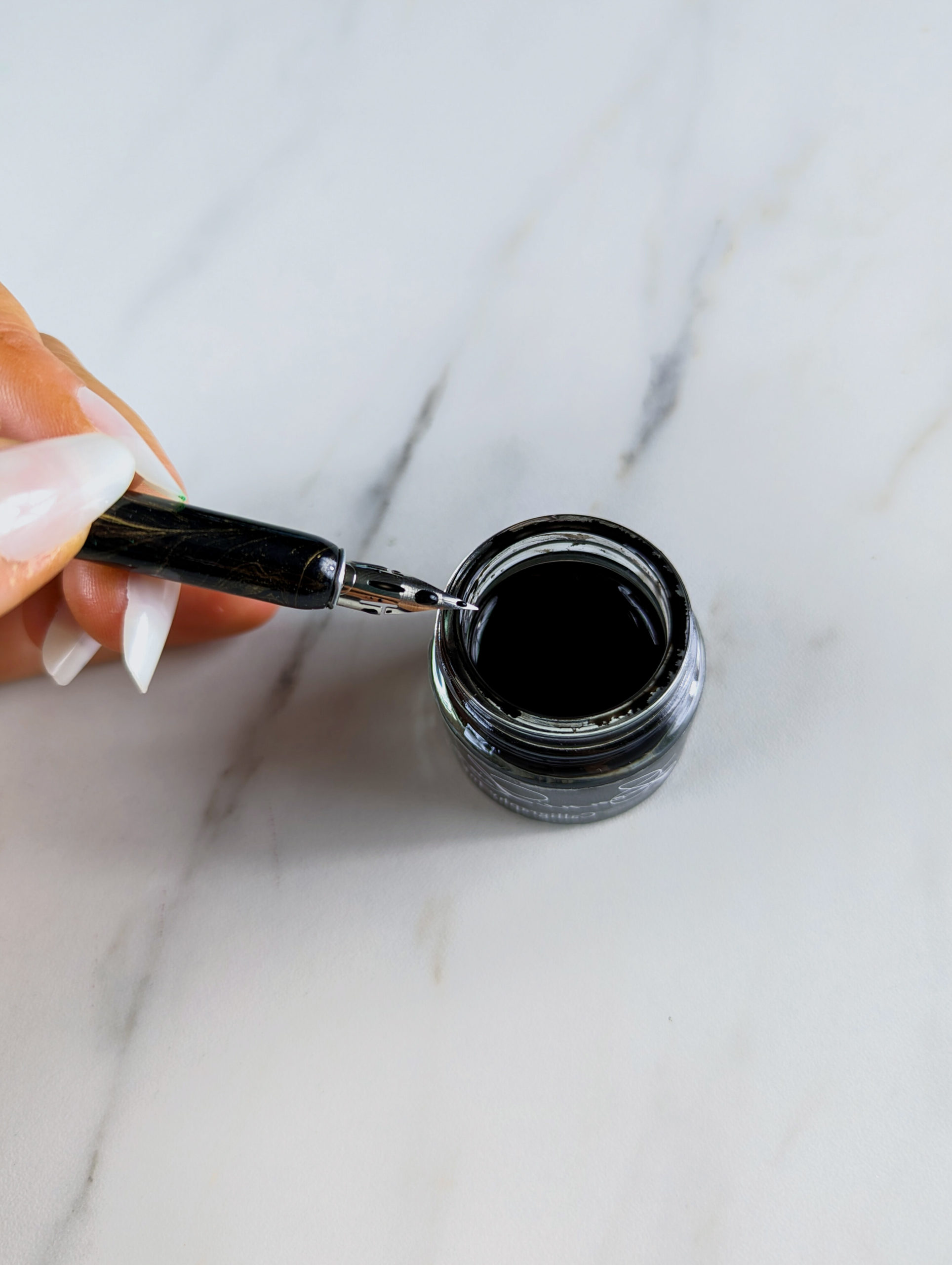 Yes, lefties can write calligraphy too! - thecalligraphybox.com